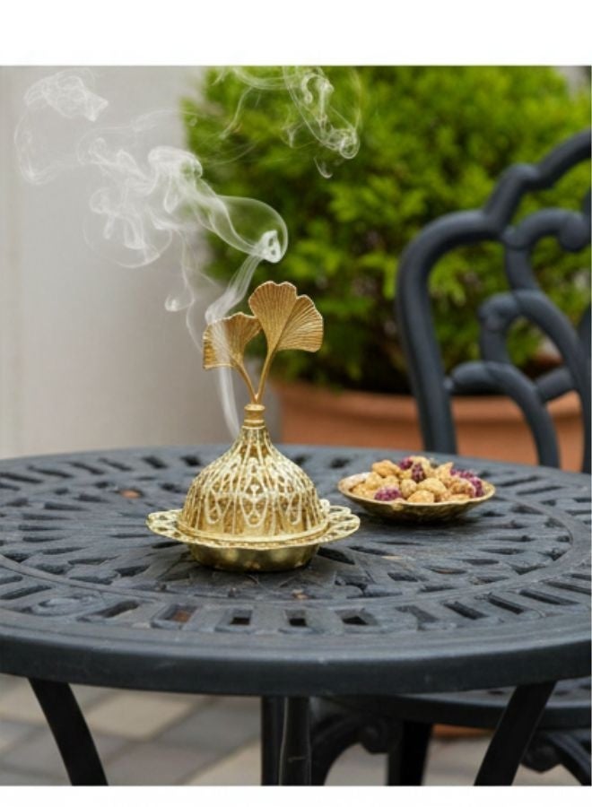 مبخرة بخور ذهبية بتصميم عربي فاخر – مبخرة معدنية مزخرفة من الحديد عالي الجودة مع غطاء قابل للإزالة – لتعطير الجو ونشر الروائح العطرية بالتساوي – قطعة ديكور فاخرة للمنازل والمناسبات – هدية مثالية للأصدقاء والعائلة - Image 3